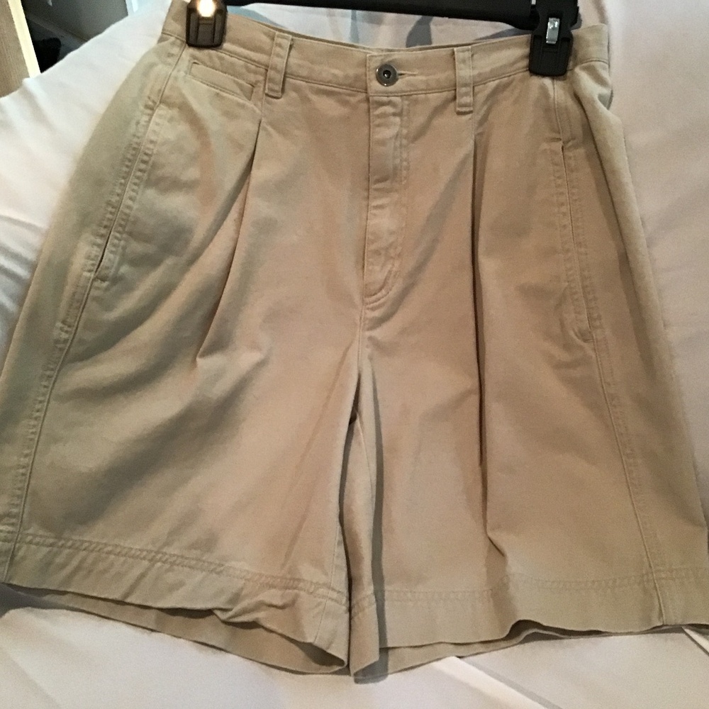 Liz Claiborne LizWear All Cotton Khaki Shorts